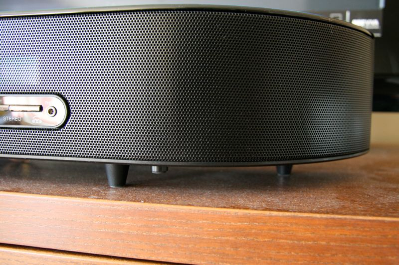 Illustration for article titled Lightning Review: Denon DHT-FS3 Soundbar and Sub